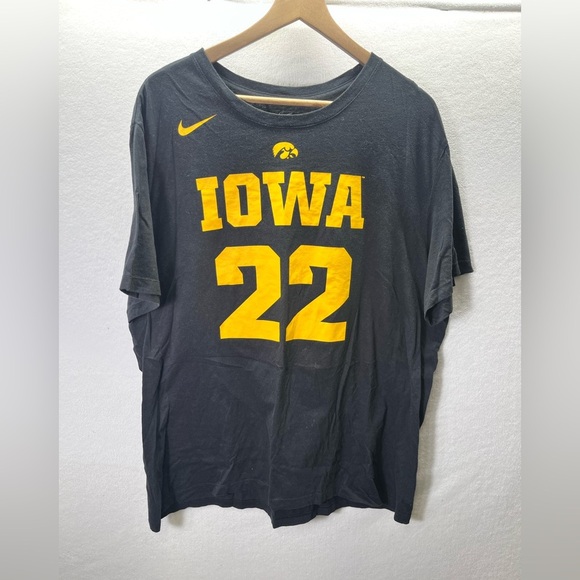 Caitlin Clark Iowa Hawkeyes Nike T shirt Men’s XXL Black WNBA Basketball 2304 - Picture 1 of 6